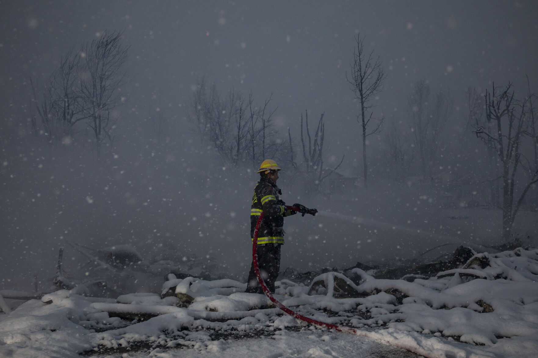 010122-news-SuperiorFires04.JPG
